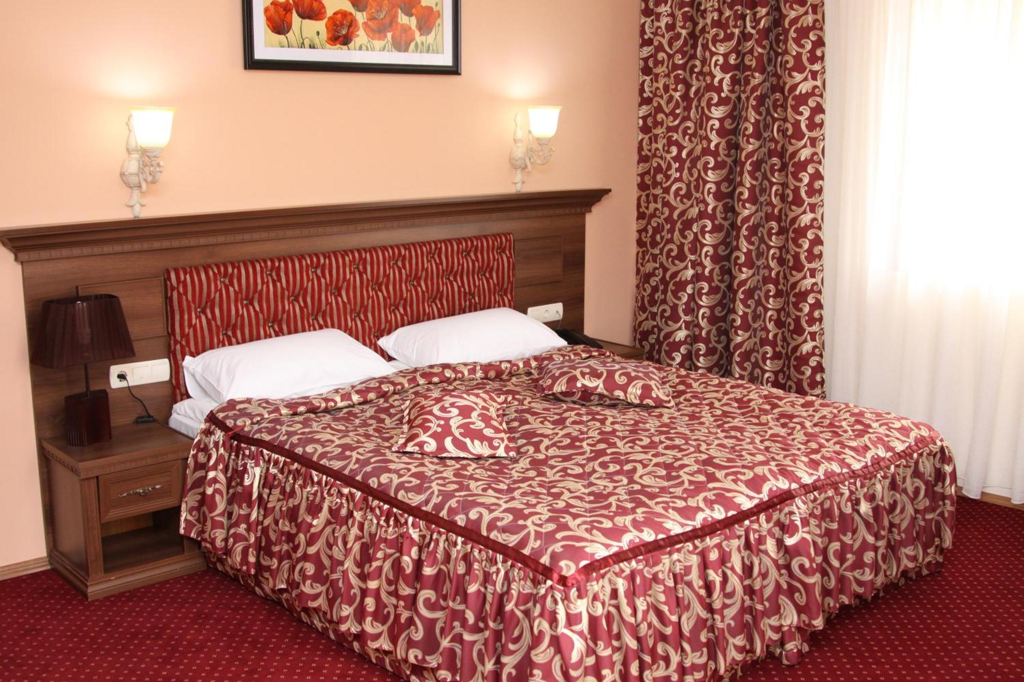 Hotel Park Bachinovo บลาโกเอฟกราด ภายนอก รูปภาพ