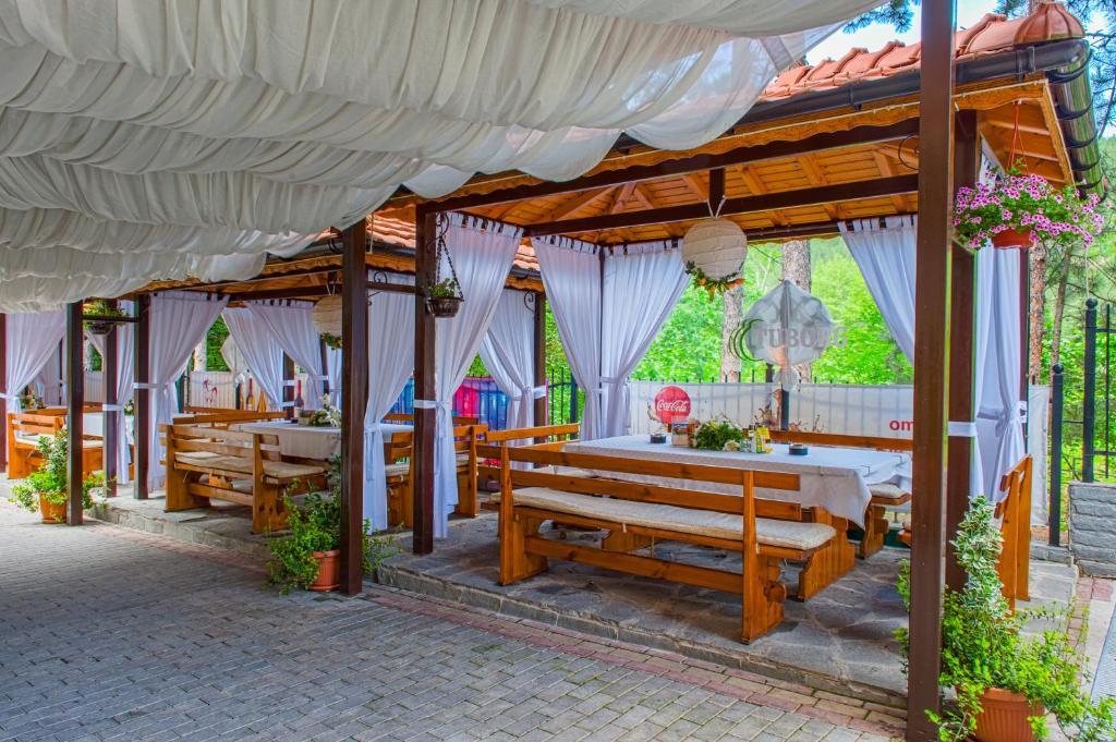 Hotel Park Bachinovo บลาโกเอฟกราด ภายนอก รูปภาพ