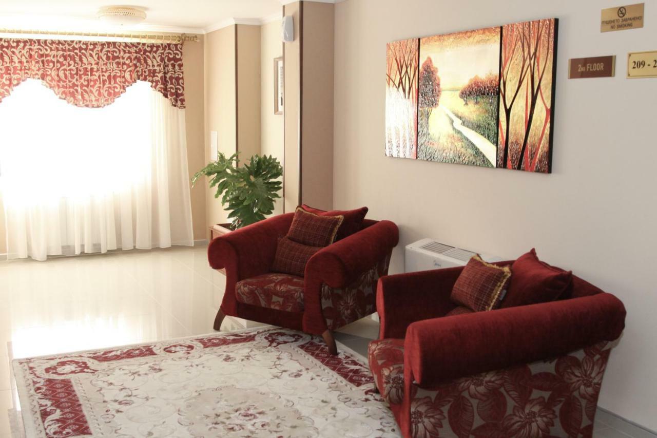 Hotel Park Bachinovo บลาโกเอฟกราด ภายนอก รูปภาพ